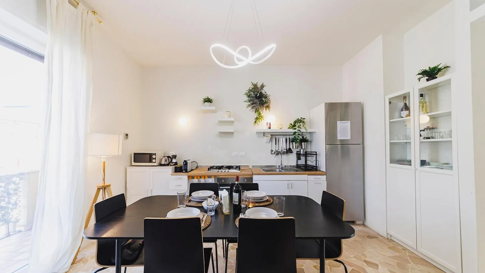 Appartamento Luminoso Apt In Porta Venezia Milano Italia