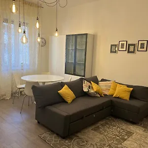 Elena's Milano