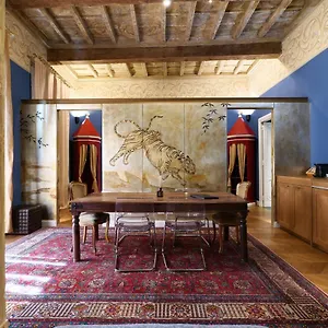 Prestige Boutique - Montenapoleone Milano