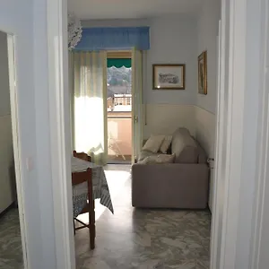 studio-flat-tigullio-garage.hotelitalianriviera.com/